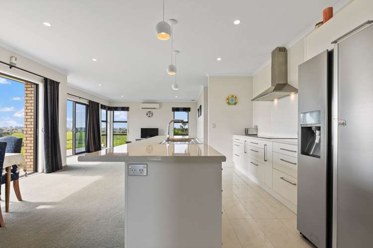 124 Bell Road Whatawhata_12