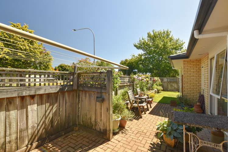 4/4 Ann Street Victoria_15