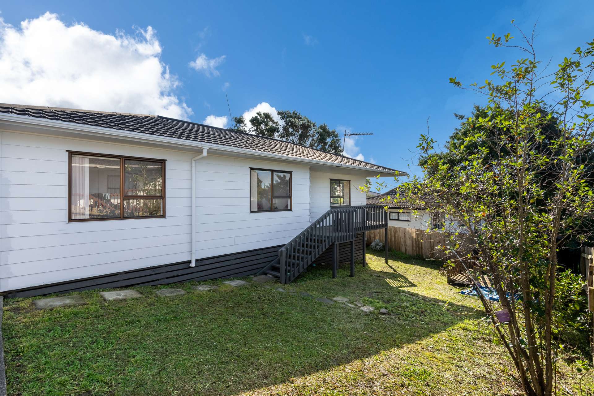 2/16 Caribbean Drive Unsworth Heights_0
