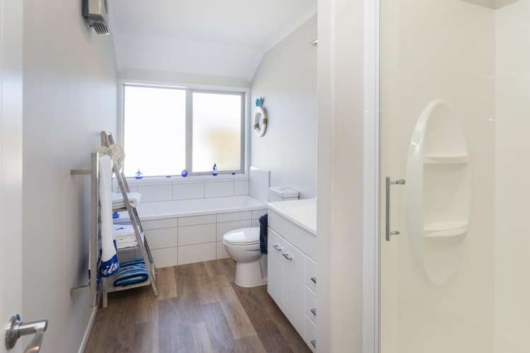 70 Rocking Horse Road Southshore_11