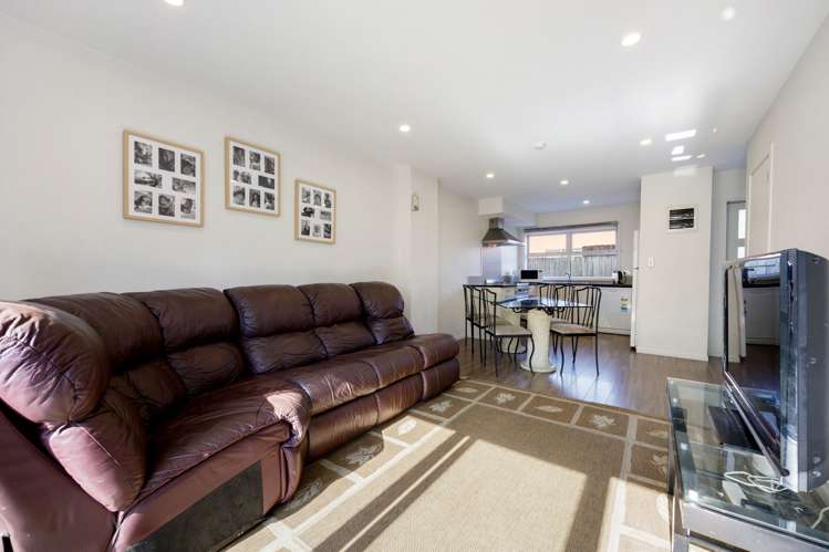 3/12 Blackburn Street_5
