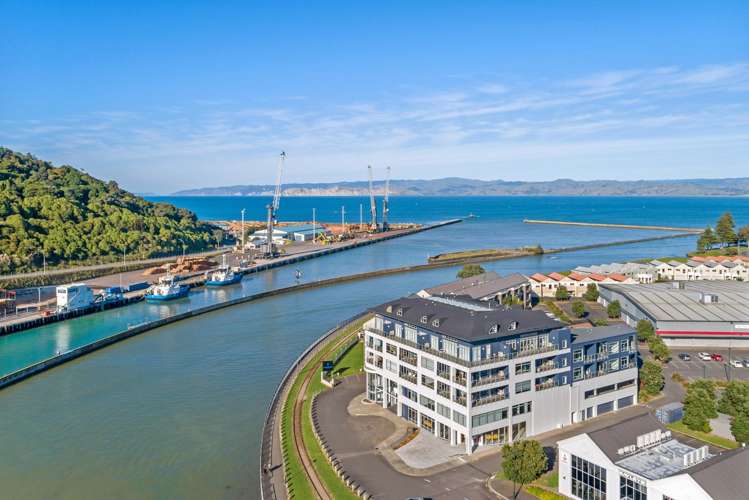 305/4 Reads Quay Gisborne Central_3