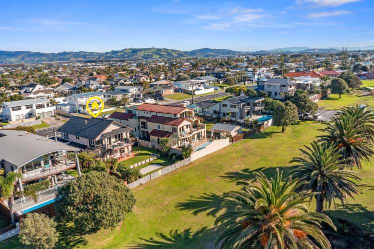 1173 Papamoa Beach Road_1