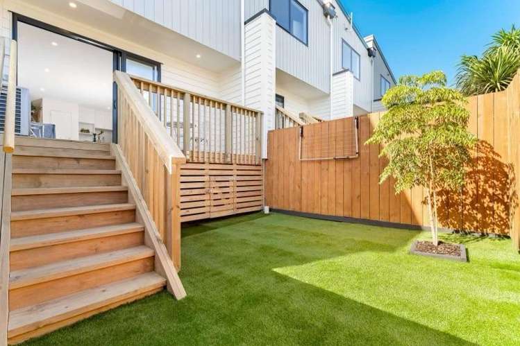 4/67 Royal View Road Te Atatu South_10