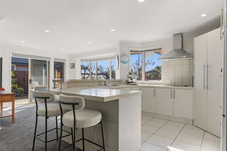 120 Doncaster Drive_4