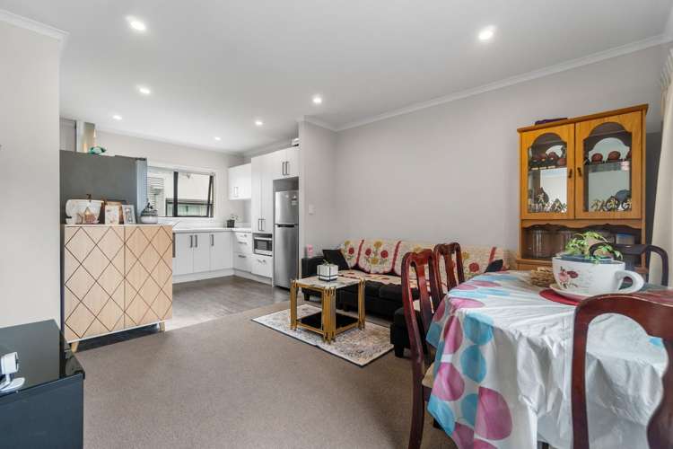 Unit 4/45 Cook Street Hamilton East_2