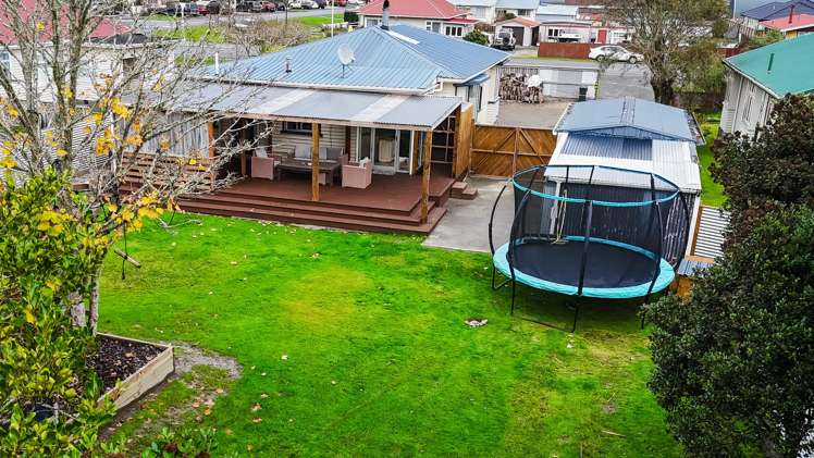 234 Stafford Street Hokitika_16