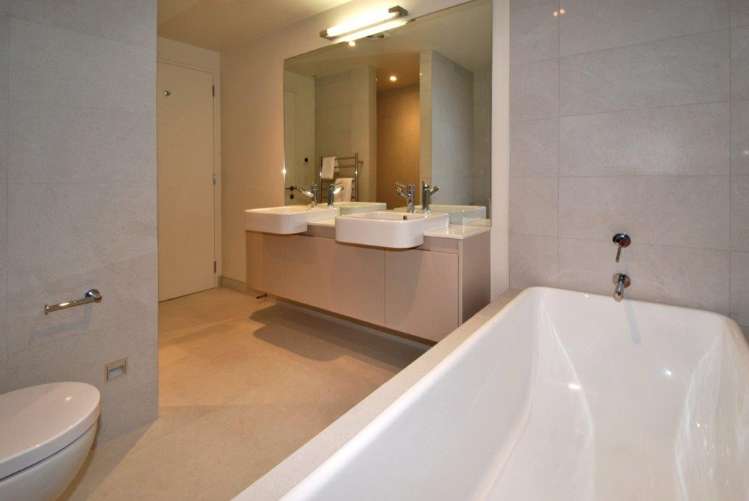 220 Clifton Terrace Clifton_25