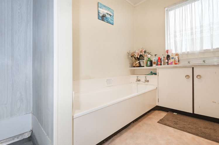 32 Ardrossan Avenue Flaxmere_10