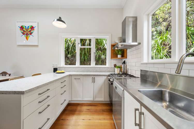 58 Totara Road Miramar_5