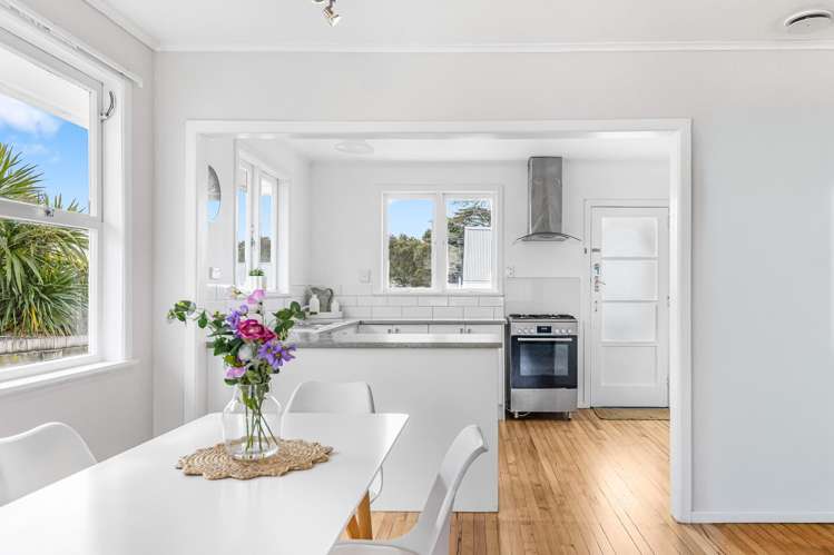 1/221 Birkdale Road Birkdale_3