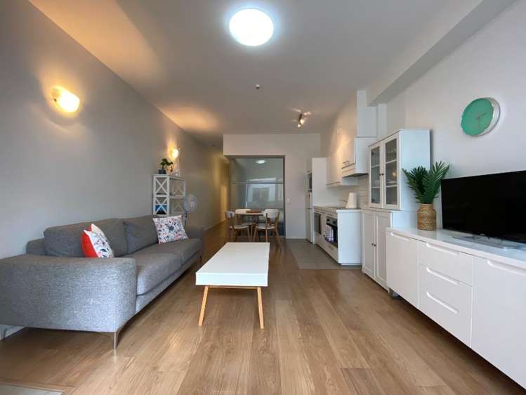 155 Beach Road Castor Bay_1