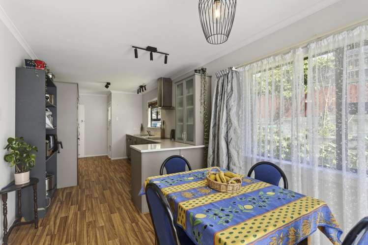 32 Beaumont Crescent Frankleigh Park_11