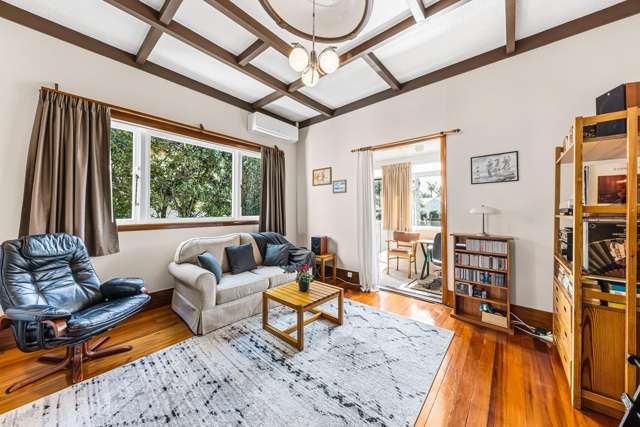 8 Invermay Avenue Mount Roskill_3