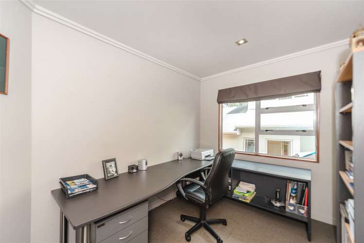 27 Roderick Place Rototuna_14