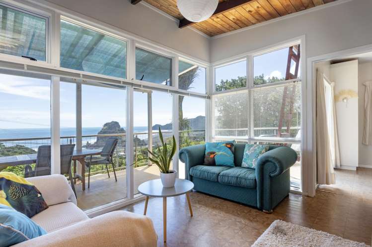 54 Rayner Road Piha_6