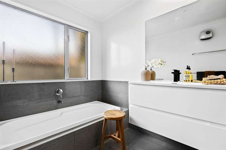 1 Millpark Place Northwood_16