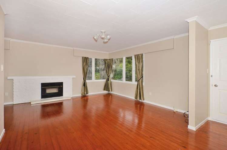 64 Carr Street Kamo_1