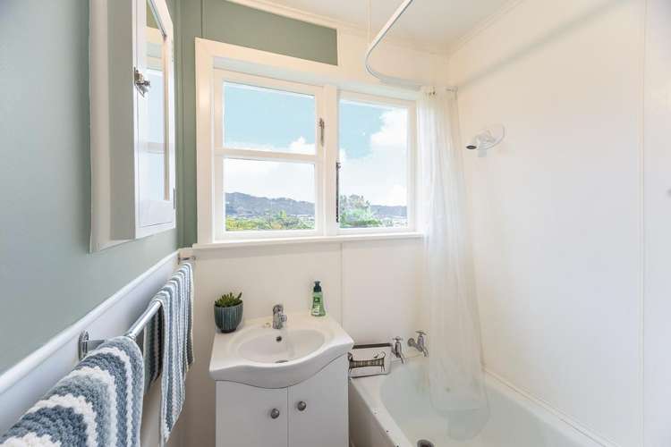 76-78 Sievers Grove Cannons Creek_9