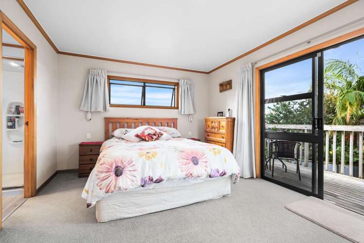 196 Fairway Drive Te Kamo_11