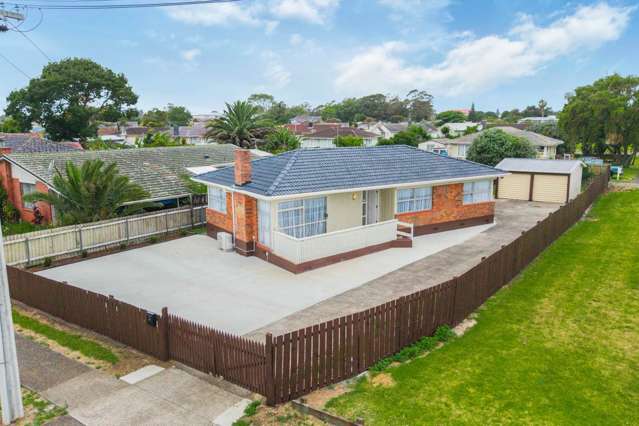 Renovated, Brick &Tile, Ready for You