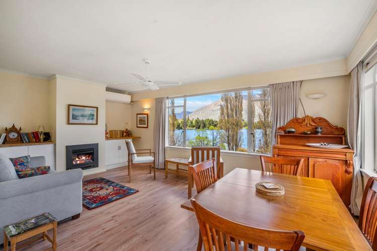 1 Suburb Street Queenstown_11