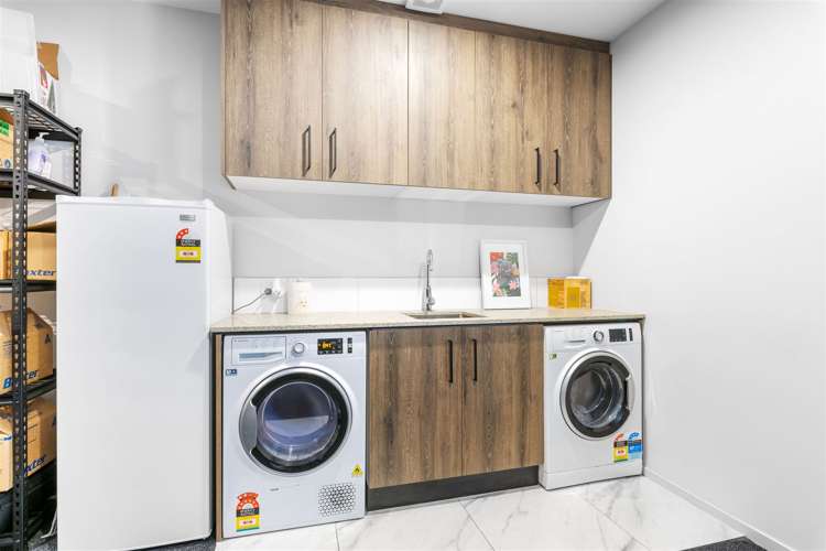 577 Madras Street Saint Albans_16