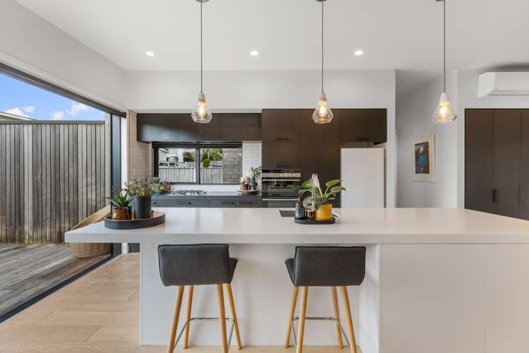 1156a South Road Oakura_8