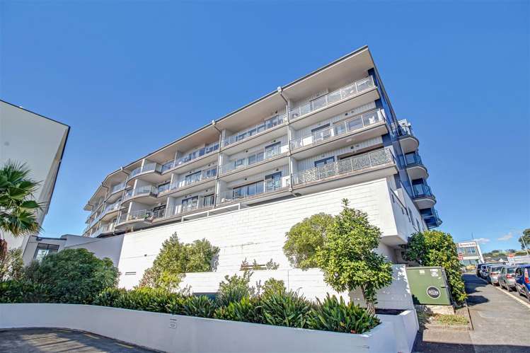 2h/83 New North Road Eden Terrace_0