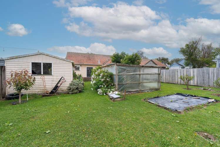 218 College Street West End_9