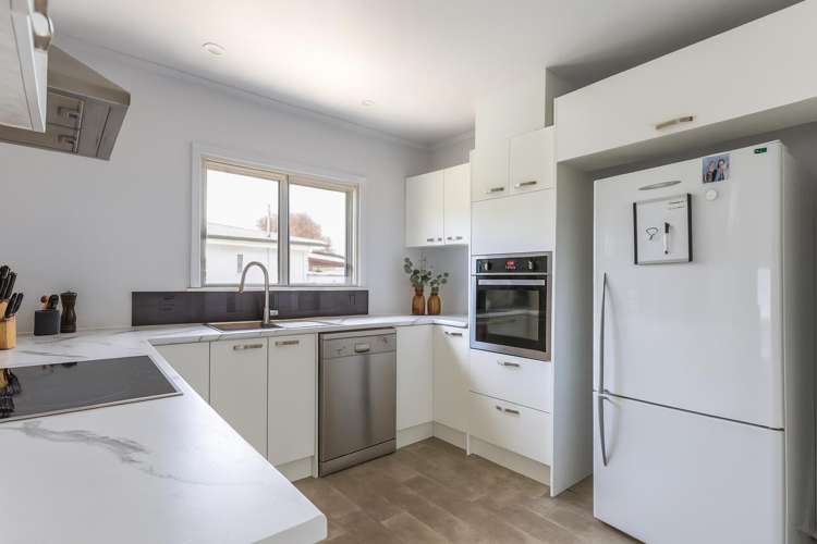 5 Devon Street Taradale_11