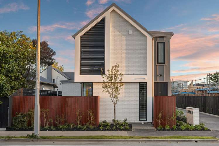 2/100 Innes Road Saint Albans_15