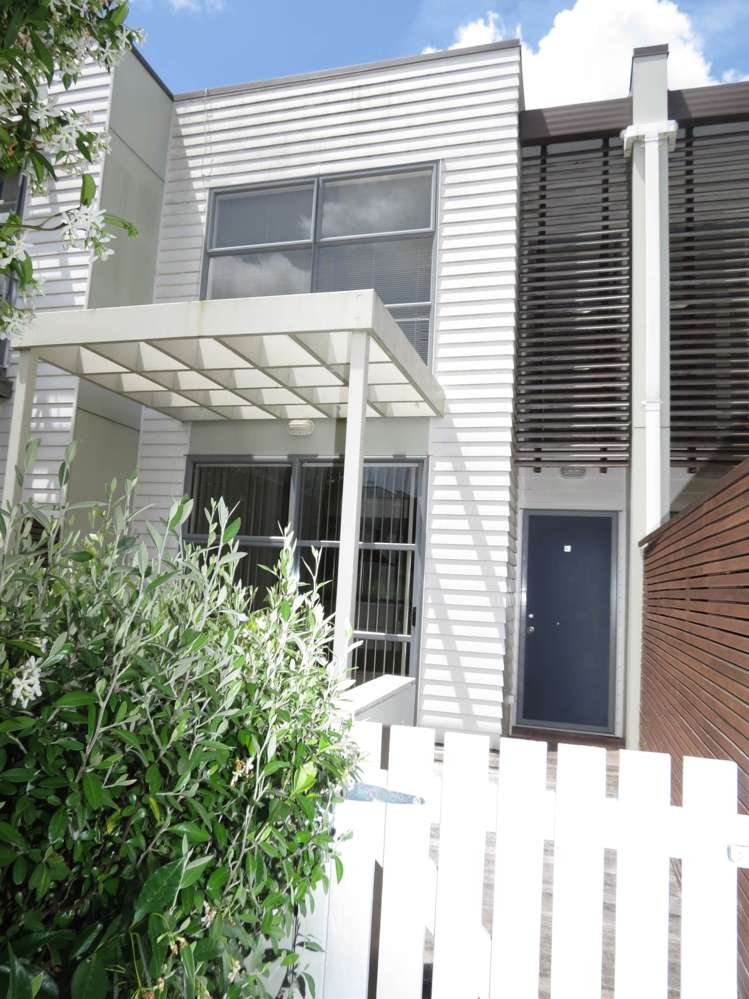 41 The Track Takanini_1