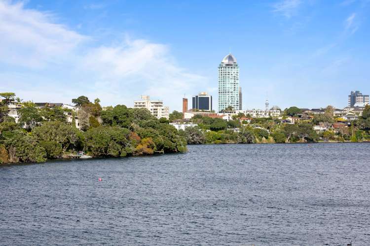 6/34 Kitchener Road Milford_4