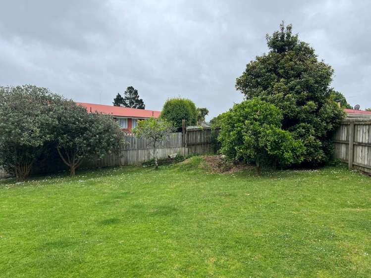 68 Sylvan Crescent Te Atatu South_9