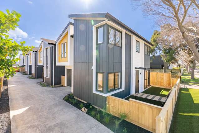 Freestanding Matters, Fee-simple Homes