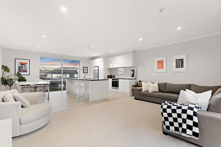 121 Barbarich Drive Stonefields_4