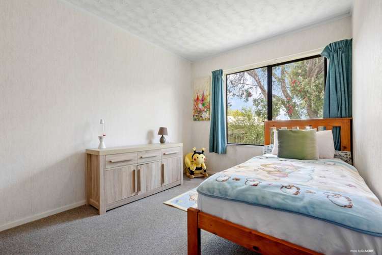 15 Hoylake Place Wattle Downs_15