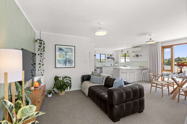 1 Lily Street Raglan_16