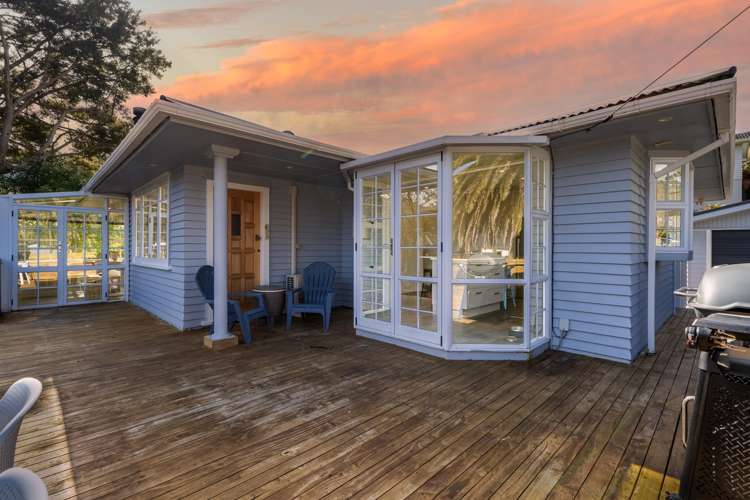 18 Akatarawa Road Brown Owl_13