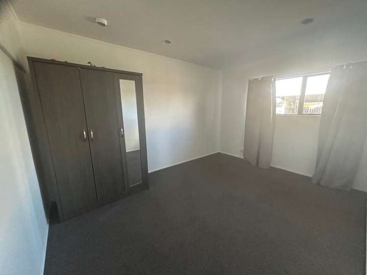 3/220 Riverhead Road Kumeu_9