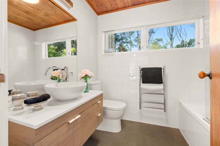 101 Daffodil Street Titirangi_15