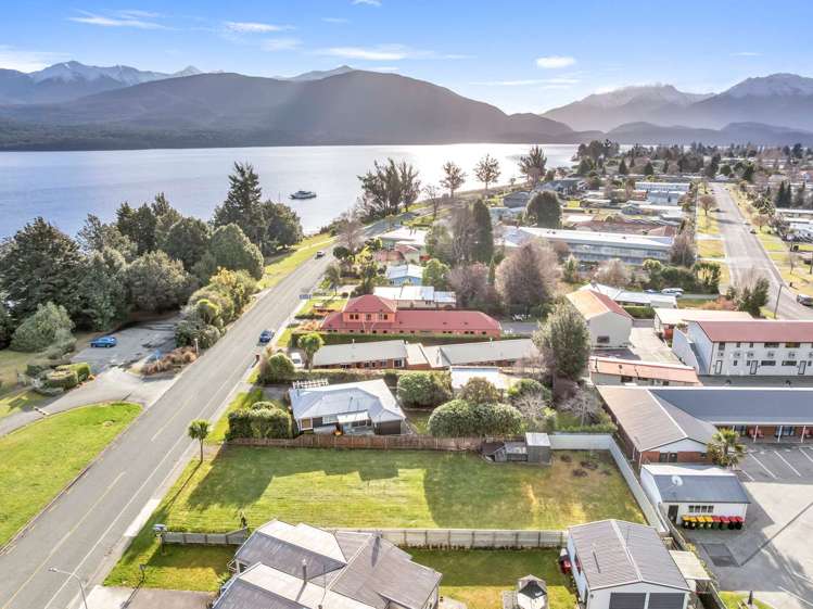 4 Lakefront Drive Te Anau_14