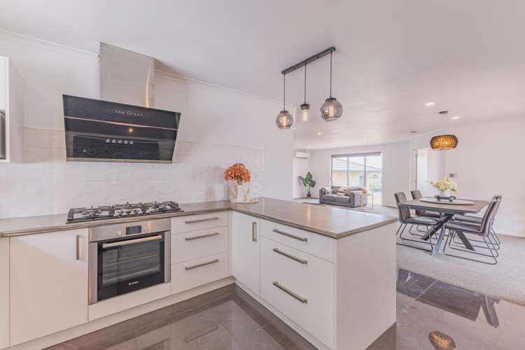 8 Heathfield Avenue Huntington_8