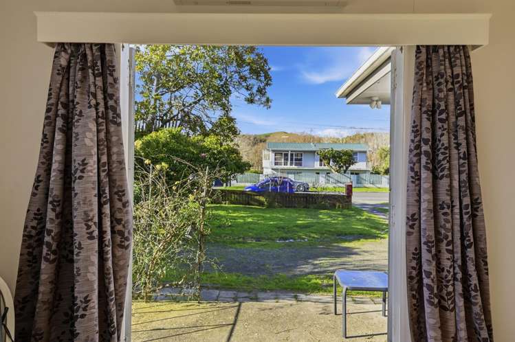 71 Awaroa Road Helensville_16