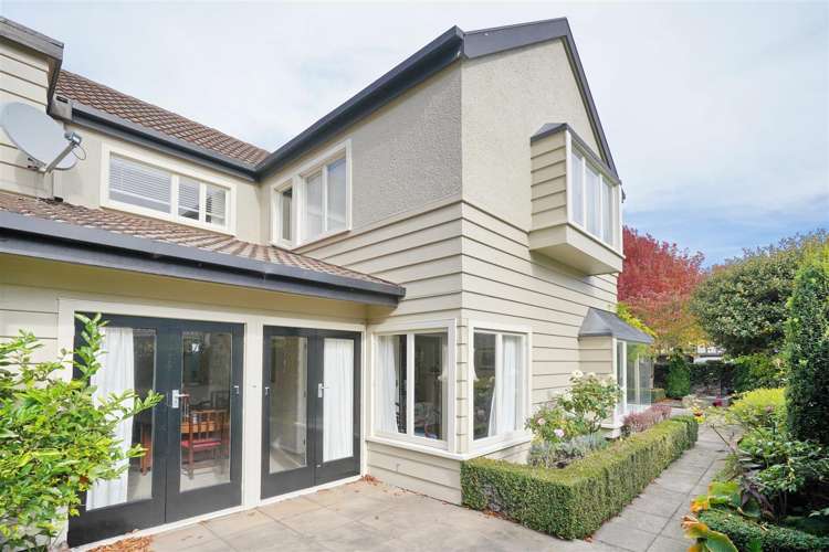 1/127 Fendalton Road_0