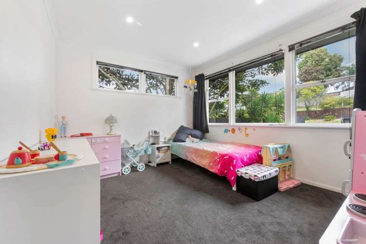 10 Lucinda Place Glen Eden_10