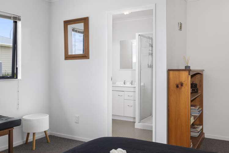 39 Balfour Crescent Castlepoint_9