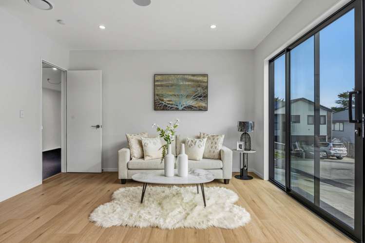 2A Matatahi Road Flat Bush_6