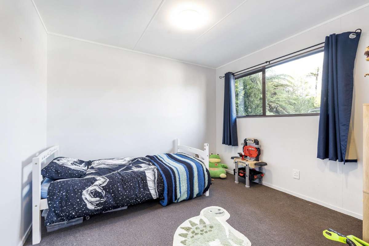 77 Poplar Grove_4